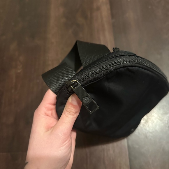 BUNDLE Lululemon Everywhere Belt Bag Black Pink Zip Fanny Pack Purse Logo - Picture 3 of 11